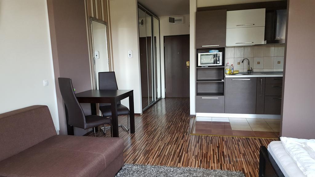 Sunlight Studio Apartment Oradea Exteriér fotografie